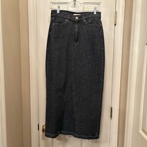 Levi's Dark wash Denim Skirt
